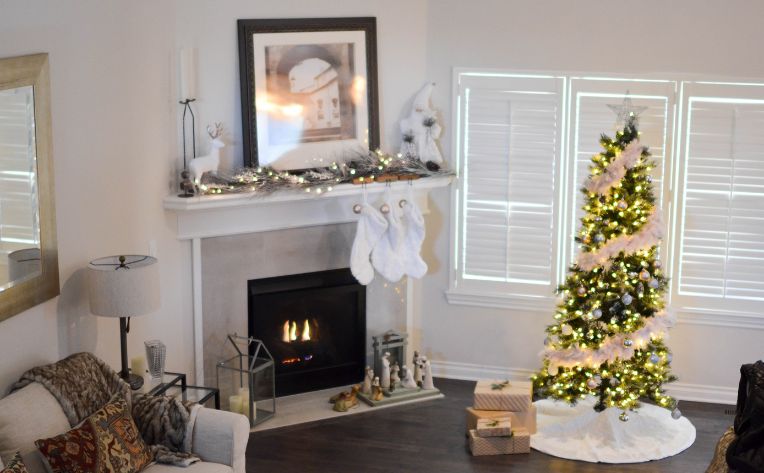 Tips for Styling Your Mantel