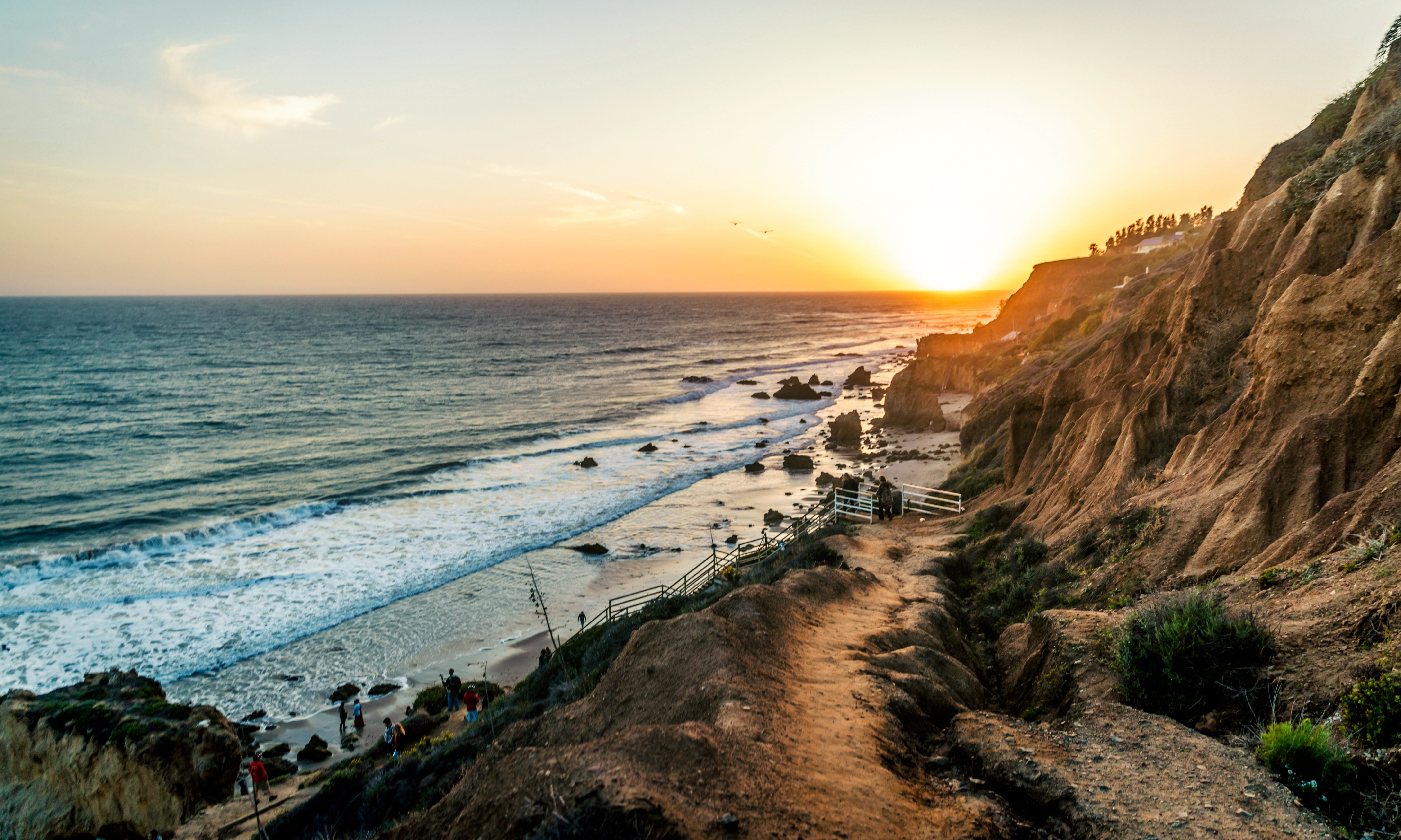 Creating Your Coastal Paradise: Crafting the Perfect Malibu Beach-Style Retreat