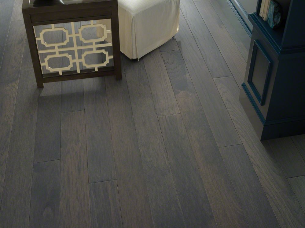 Hardwood Sable RAVEN ROCK SMOOTH